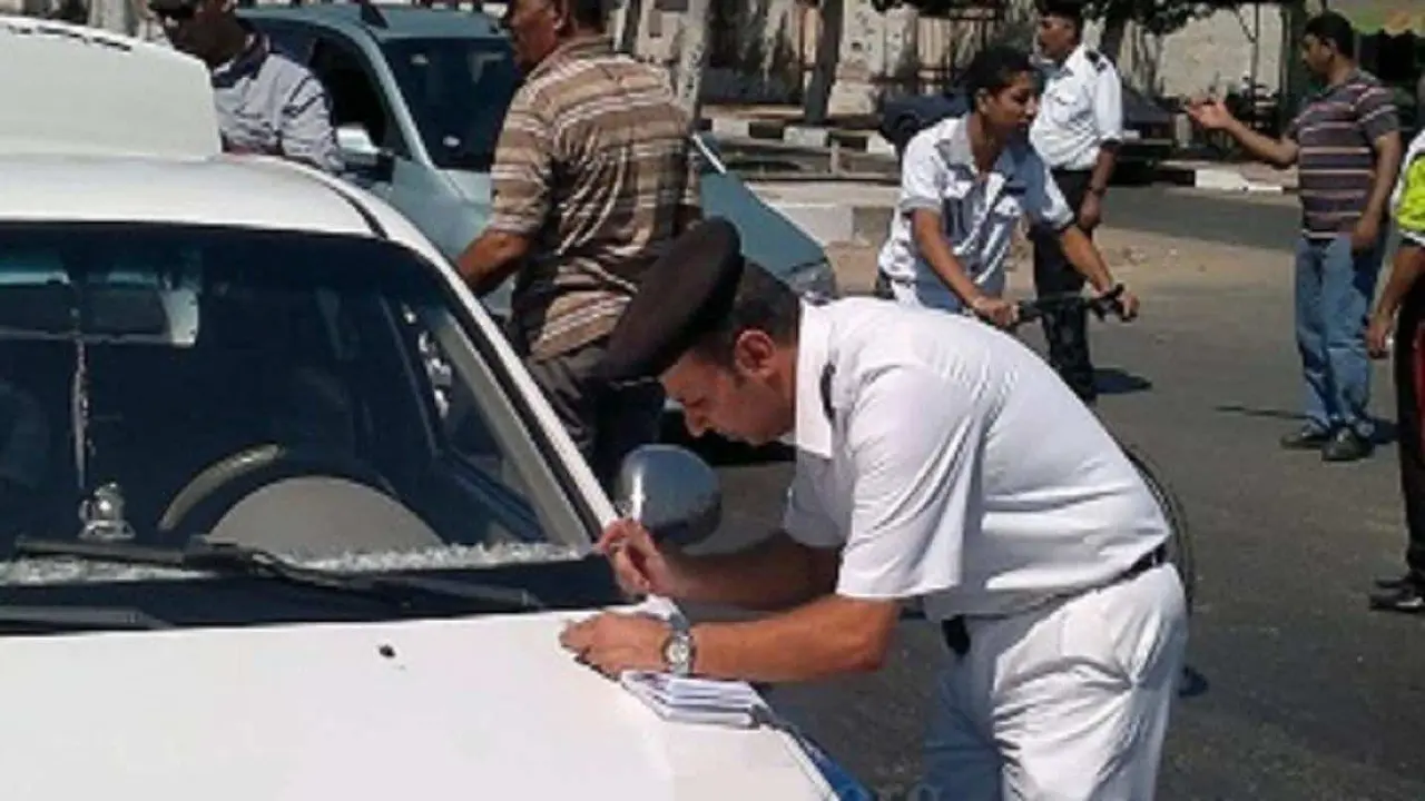 أصبحت إلكترونية... وزارة الداخلية تعلن إلغاء شهادة مخالفات المرور الورقية